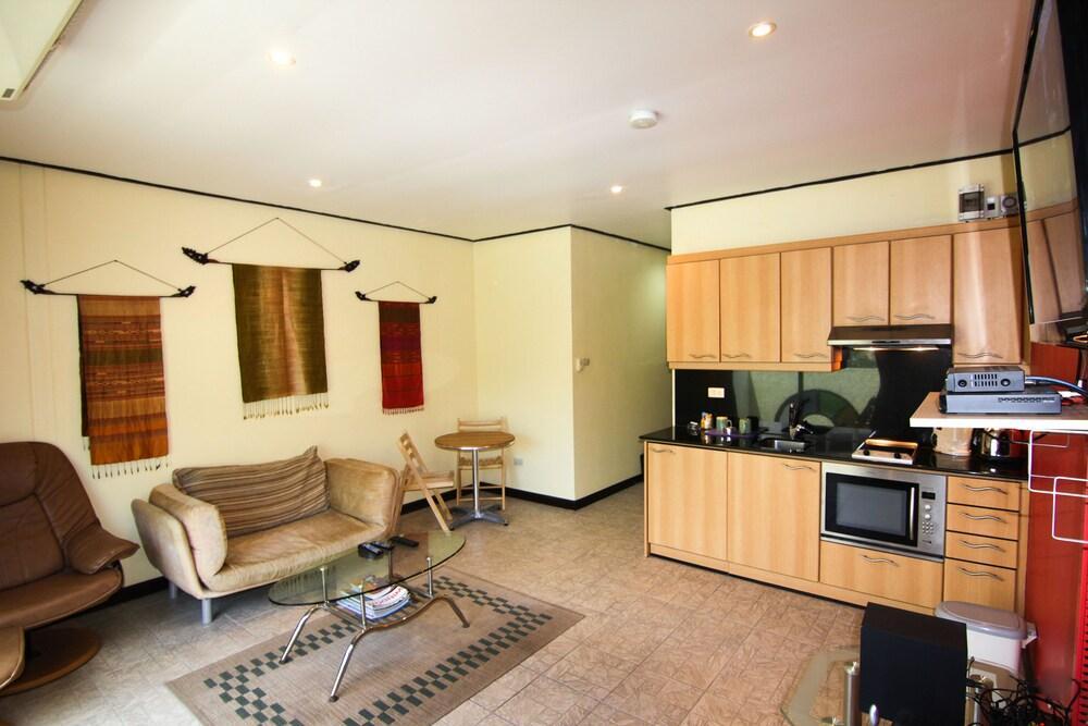 Angus O'Tool'S Guesthouse Karon Zewnętrze zdjęcie